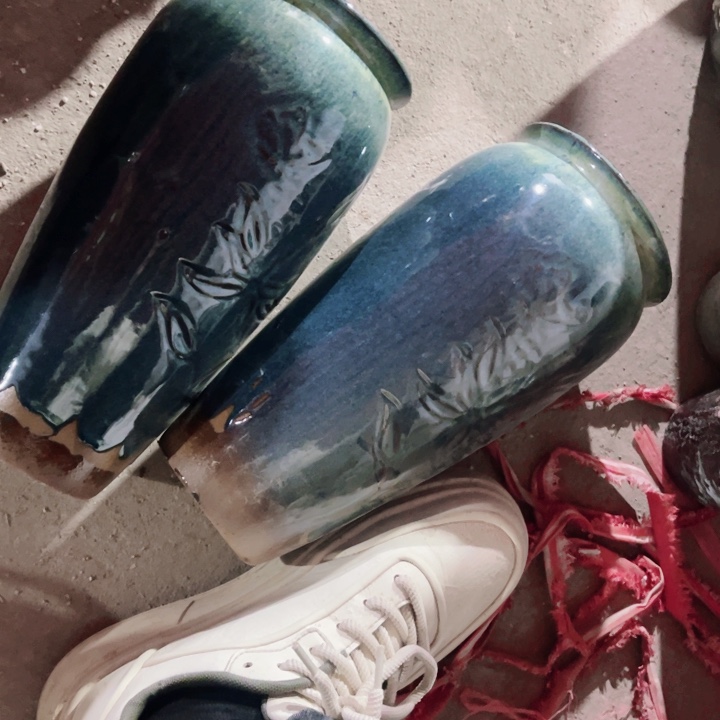 紫砂口径13高度29两只小瑕疵