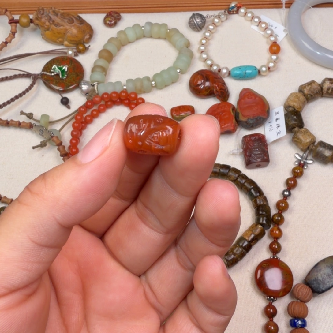 慢***南红玛瑙未镶嵌颈饰