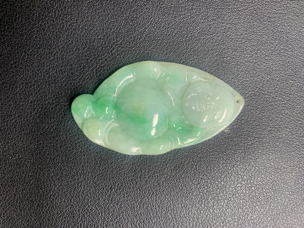 时尚翡翠黄绿布袋佛