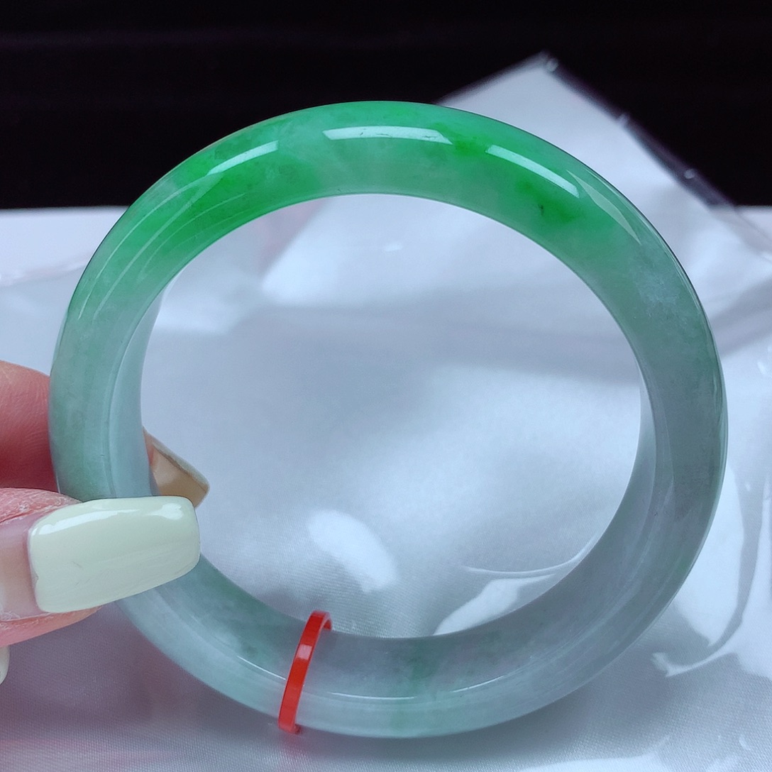 翡翠手镯未镶嵌58-59圈