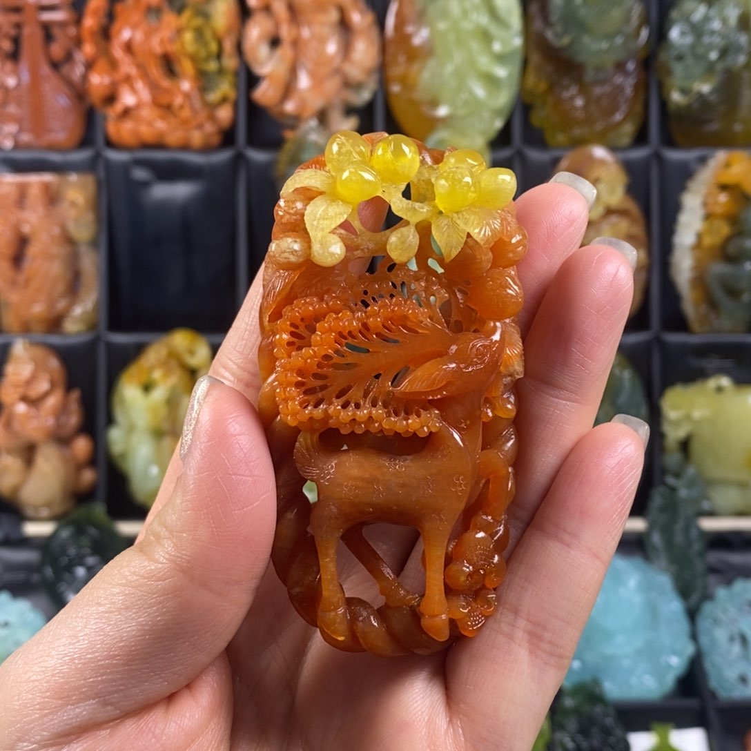 蛇纹石玉颈饰合金c**m