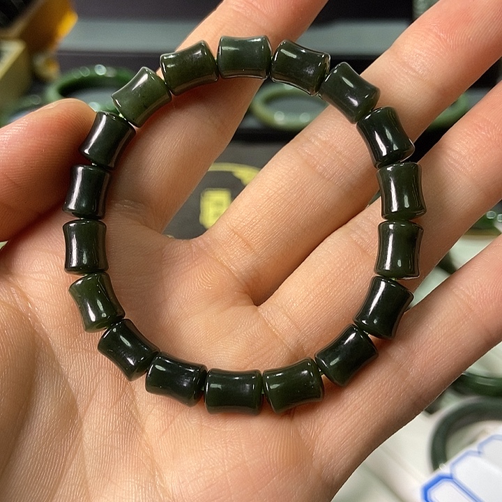 ****和田玉未镶嵌手链