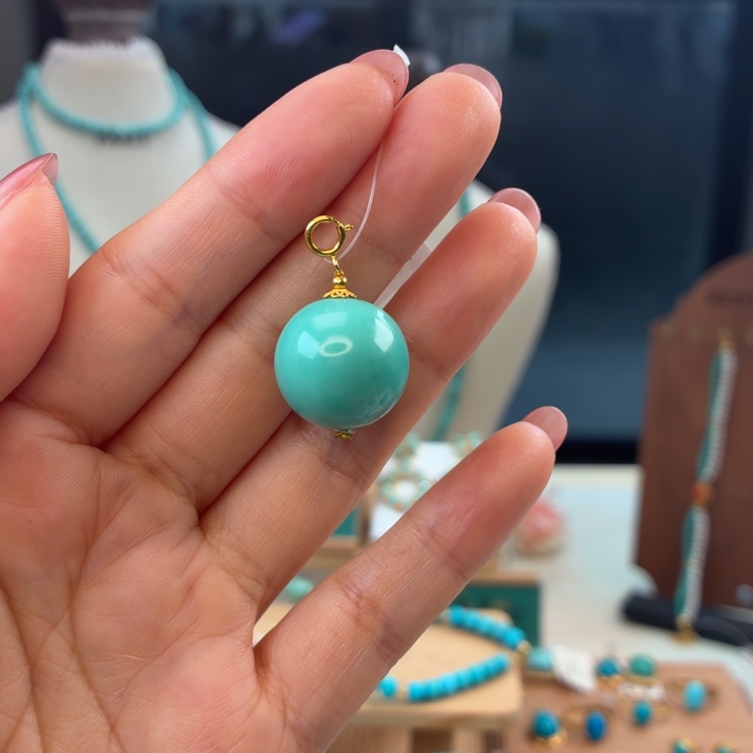 绿松石18K金镶嵌颈饰