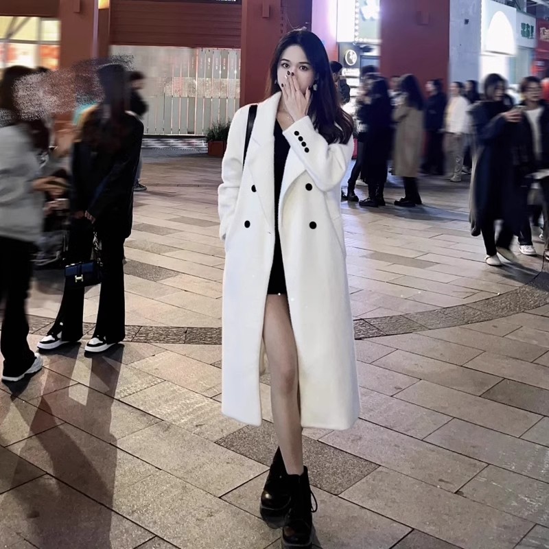 白色羽绒毛呢外套女小个子2024新款秋冬季高级感正肩韩系呢子大衣