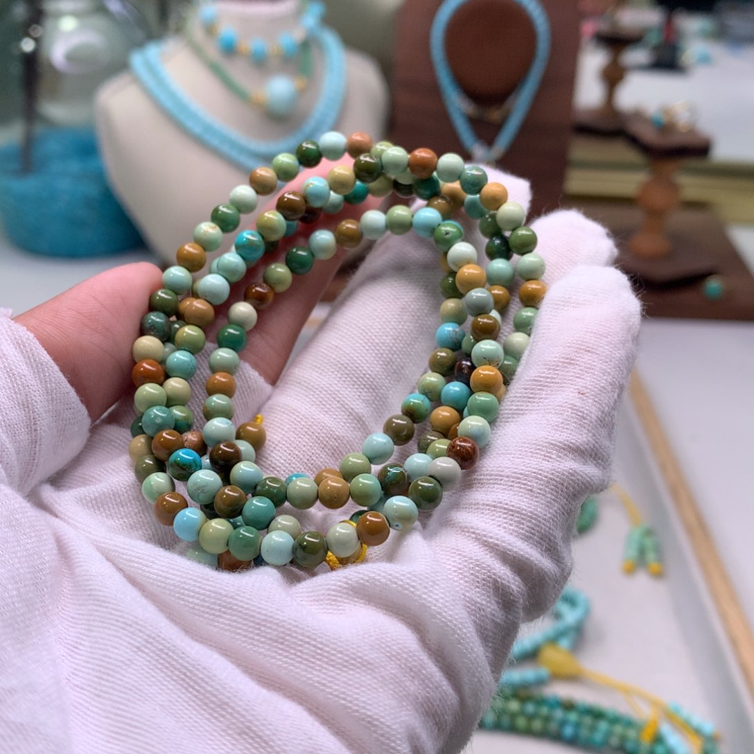 绿松石配饰未镶嵌