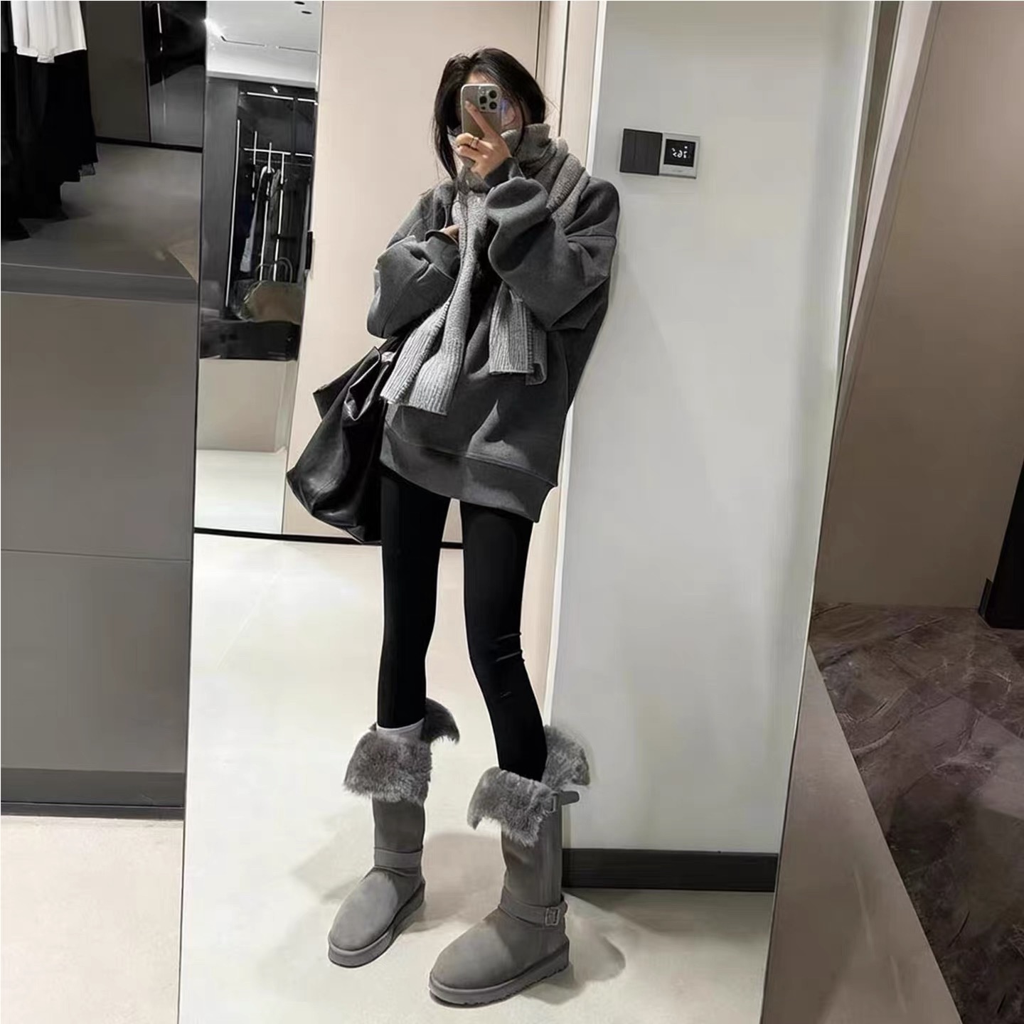 厚底雪地靴女高筒灰色骑士靴2025冬季羊皮毛一体两穿加绒加厚Y