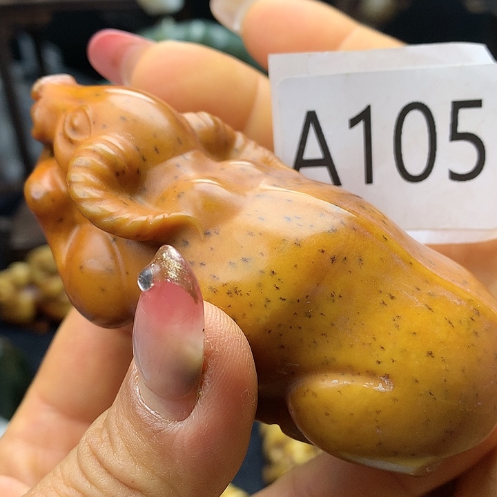 和田玉未镶嵌车挂