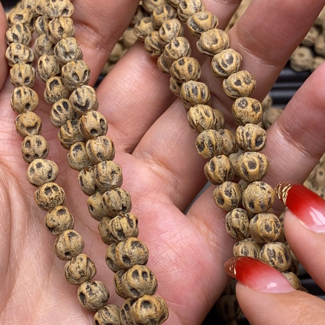 柏香籽/百香籽吊坠欧**吉