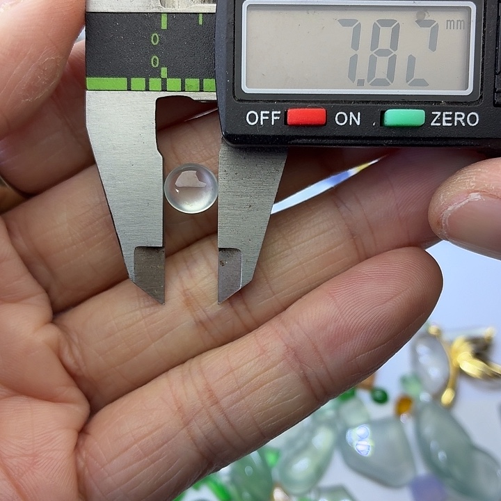 翡翠散珠裸石蛋面7.8×7.1×4.2