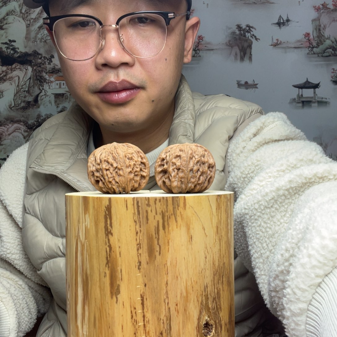 沉***静文玩核桃把件磨盘