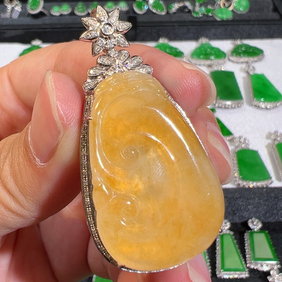【闪购商品】翡翠吊坠(不含链)18K金镶嵌