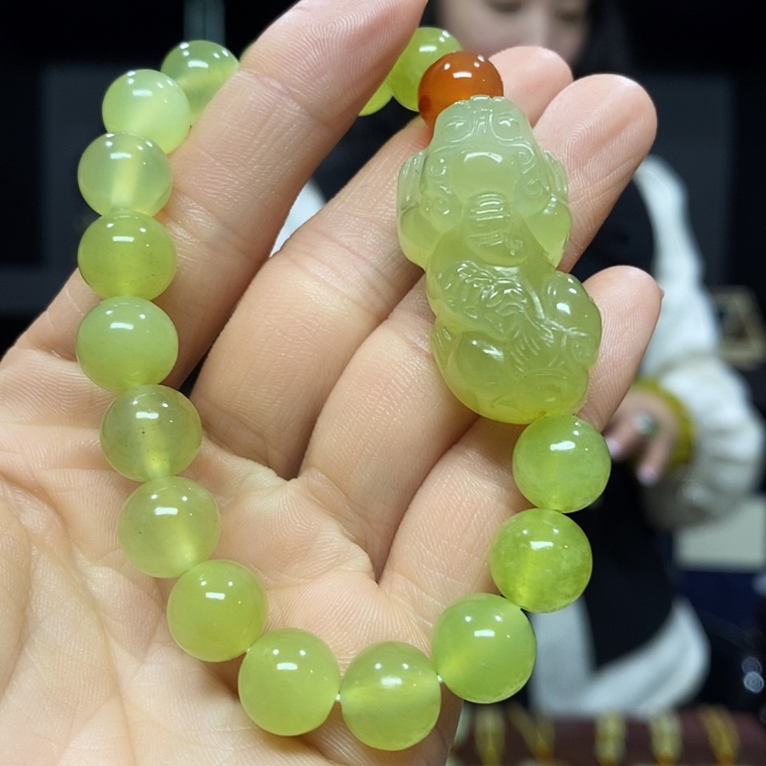 岫玉挂件吊坠手链未镶嵌