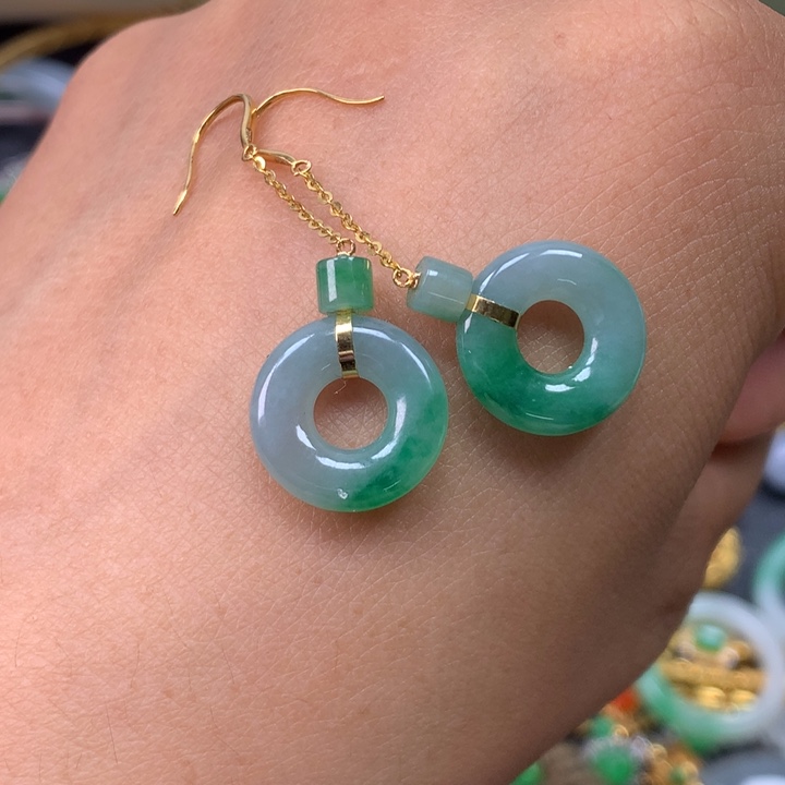 翡翠18K金镶嵌耳饰