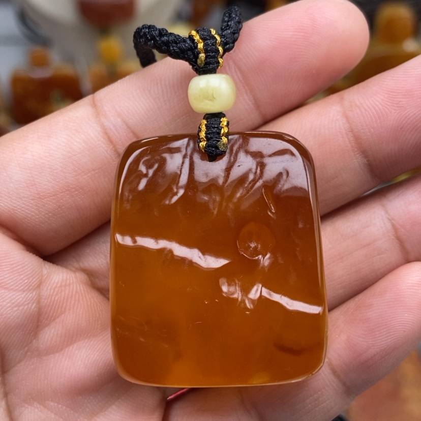 【闪购商品】未镶嵌颈饰琥珀
