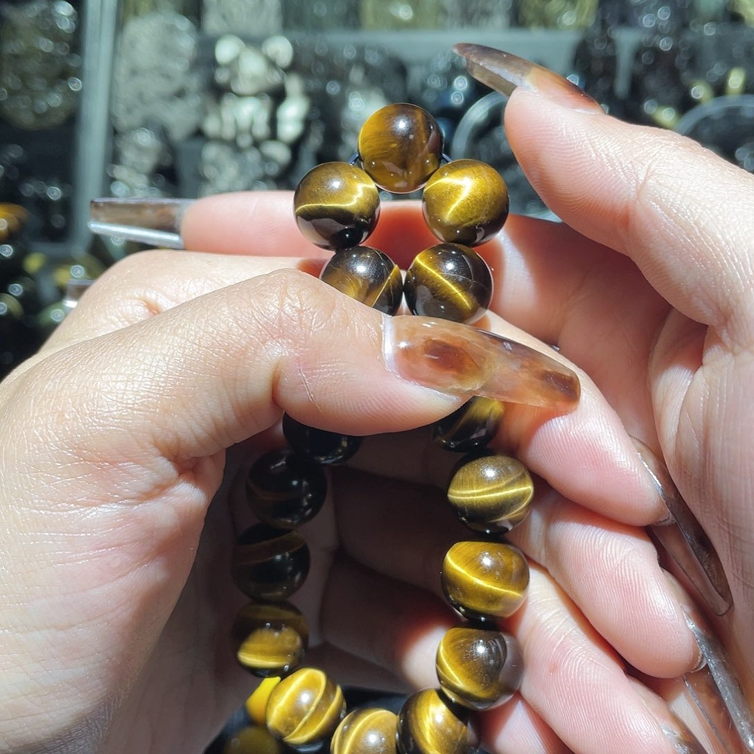 木变石手链未镶嵌好*嘞