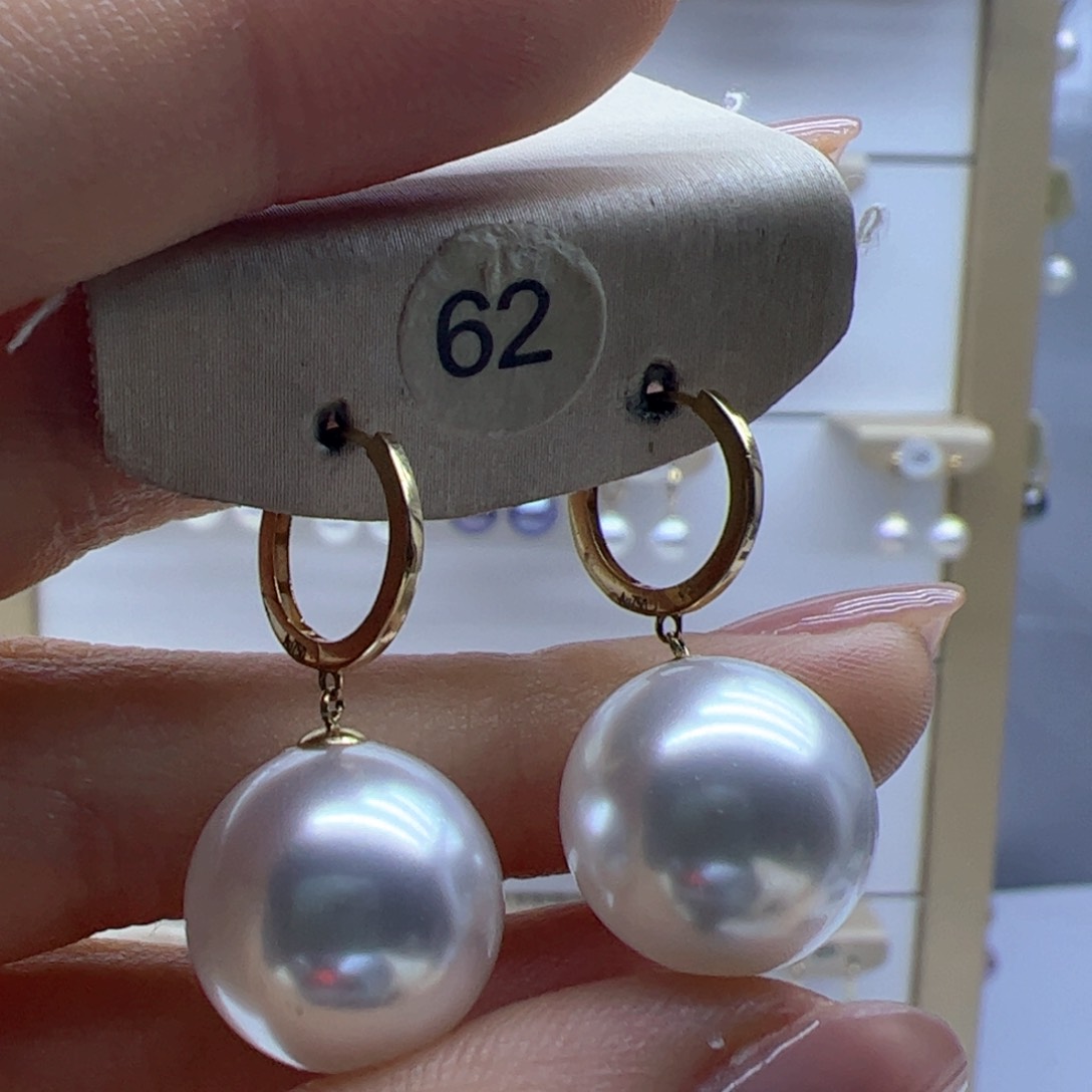淡水珍珠耳饰18K金镶嵌