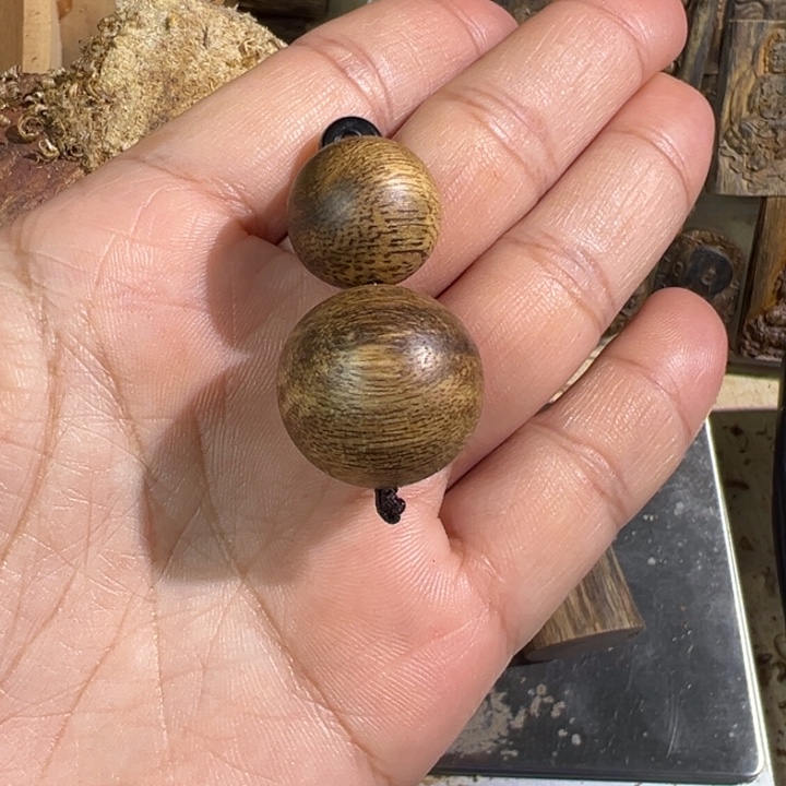 沉香吊坠天****用白棋楠沉香圆珠吊坠