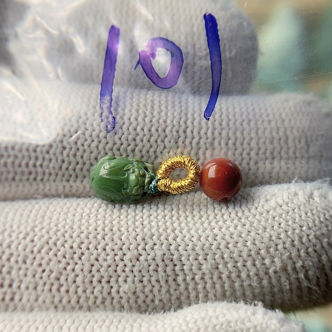 南红玛瑙未镶嵌珠宝奇石