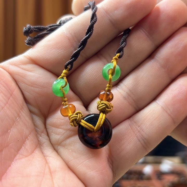 琥珀裸石未镶嵌抚顺0000