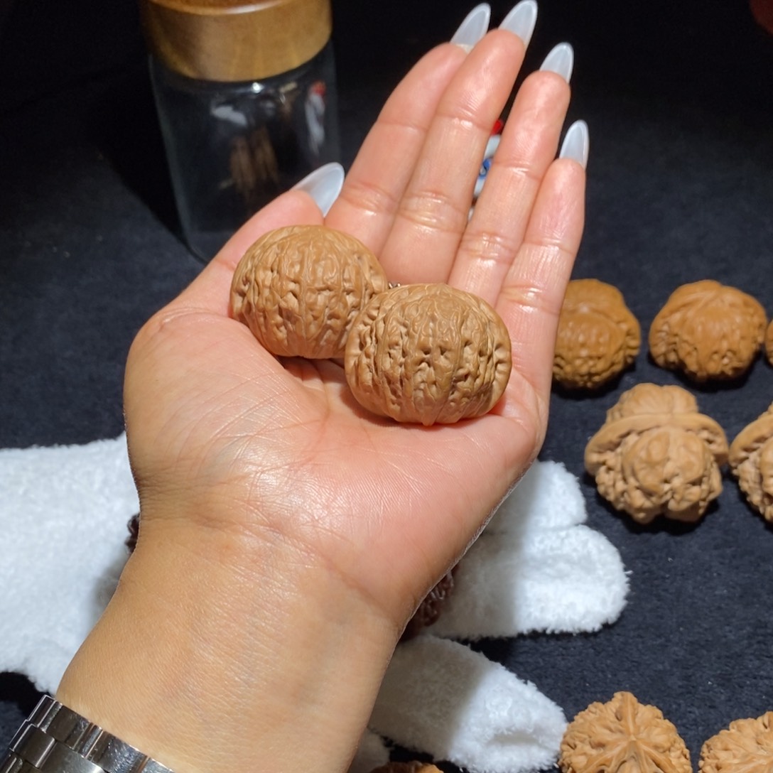 文玩核桃吊坠铁锤妹妹36