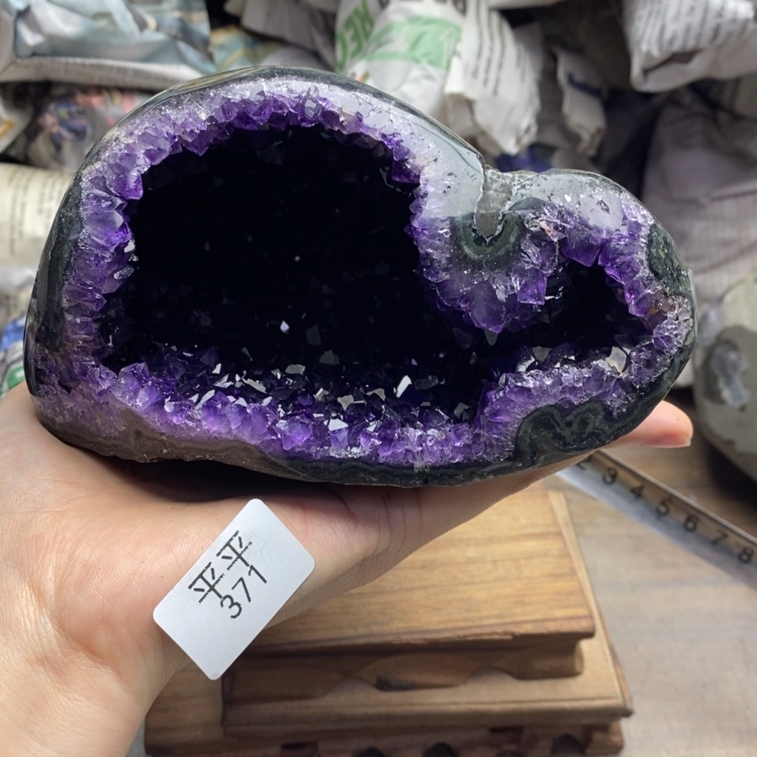 未镶嵌水晶珠宝半成品