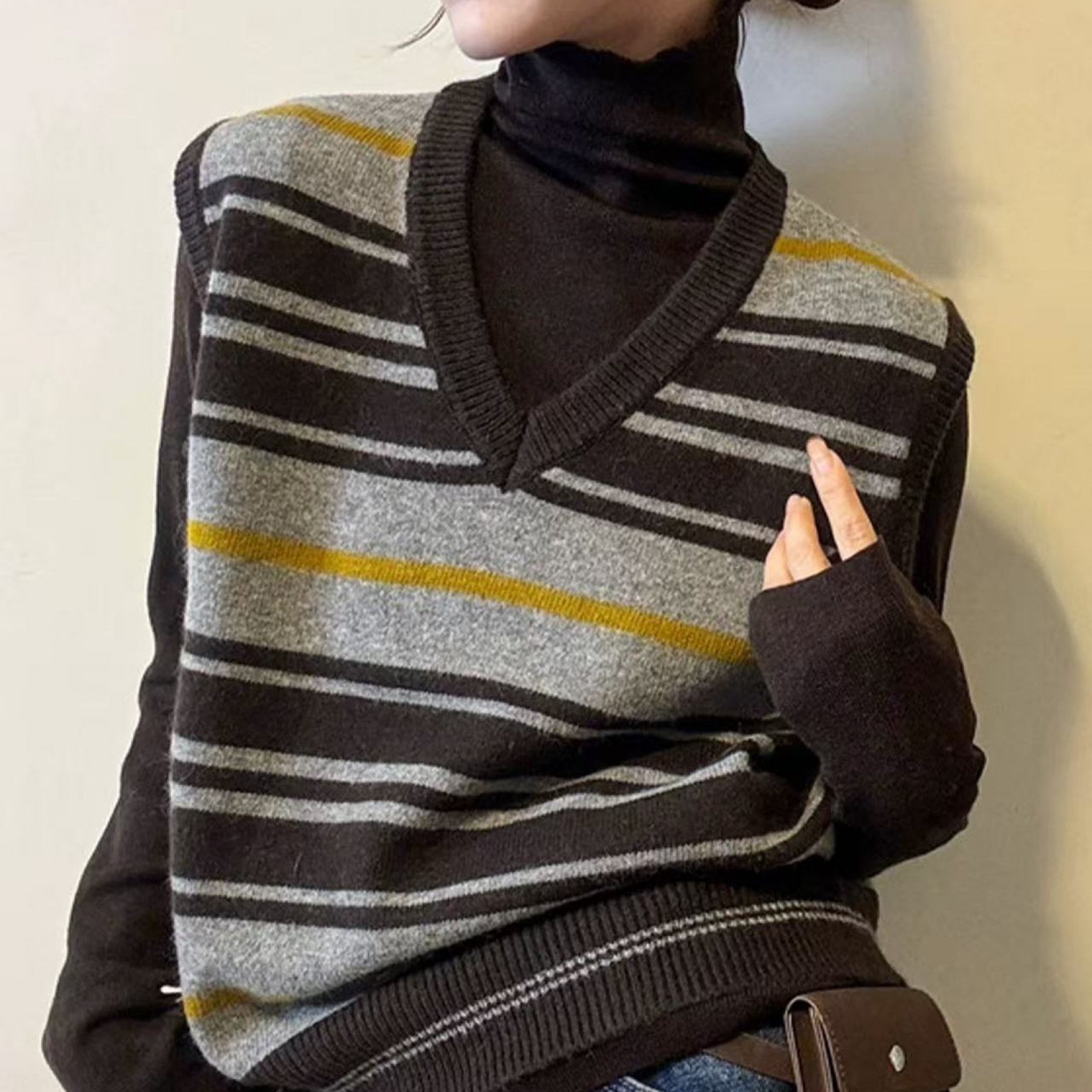 V领条纹净版针织马甲860