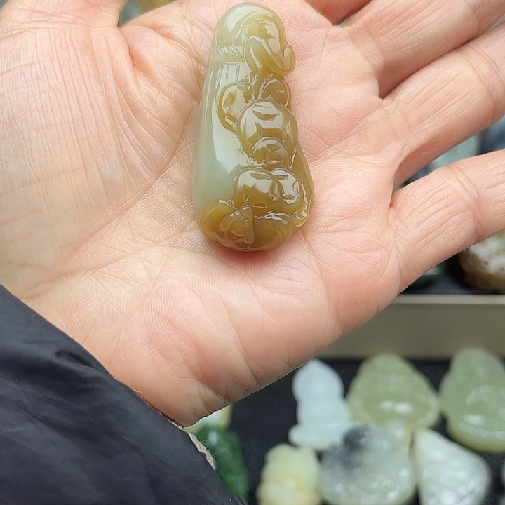 和田玉（糖玉）未镶嵌手链