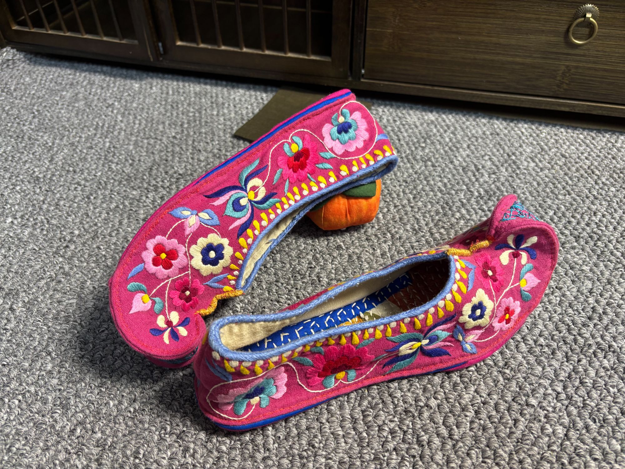 平跟古风汉履2025鞋平底千层底民族风非遗手工刺绣绣花鞋单鞋复古