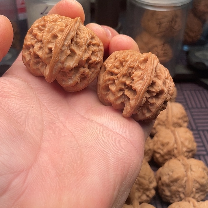 核桃全品山地红皮苹果