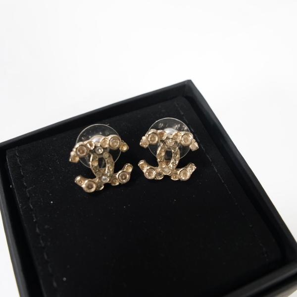 Chanel 小闪钻双C耳钉