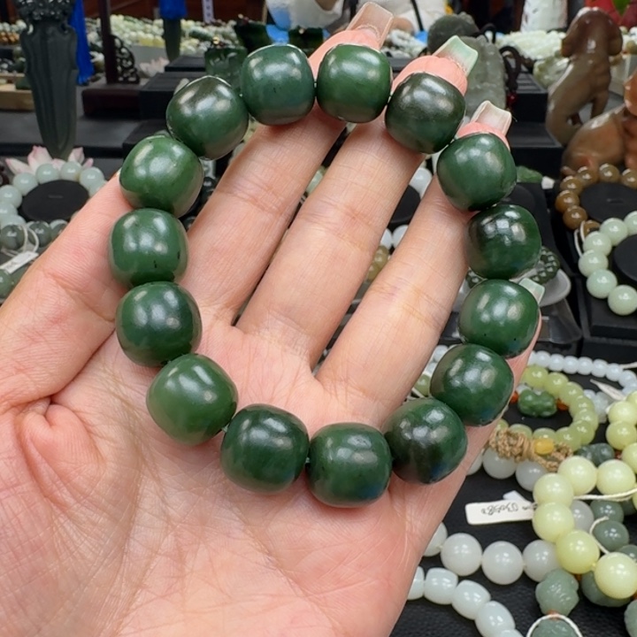 ༺***༻和田玉未镶嵌手链