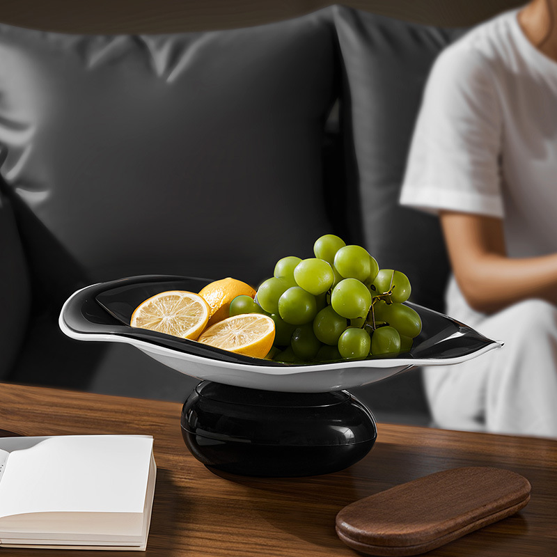 水果盘高颜值客厅家用2026新款茶几轻奢高档果盘糖果零食摆放盘子