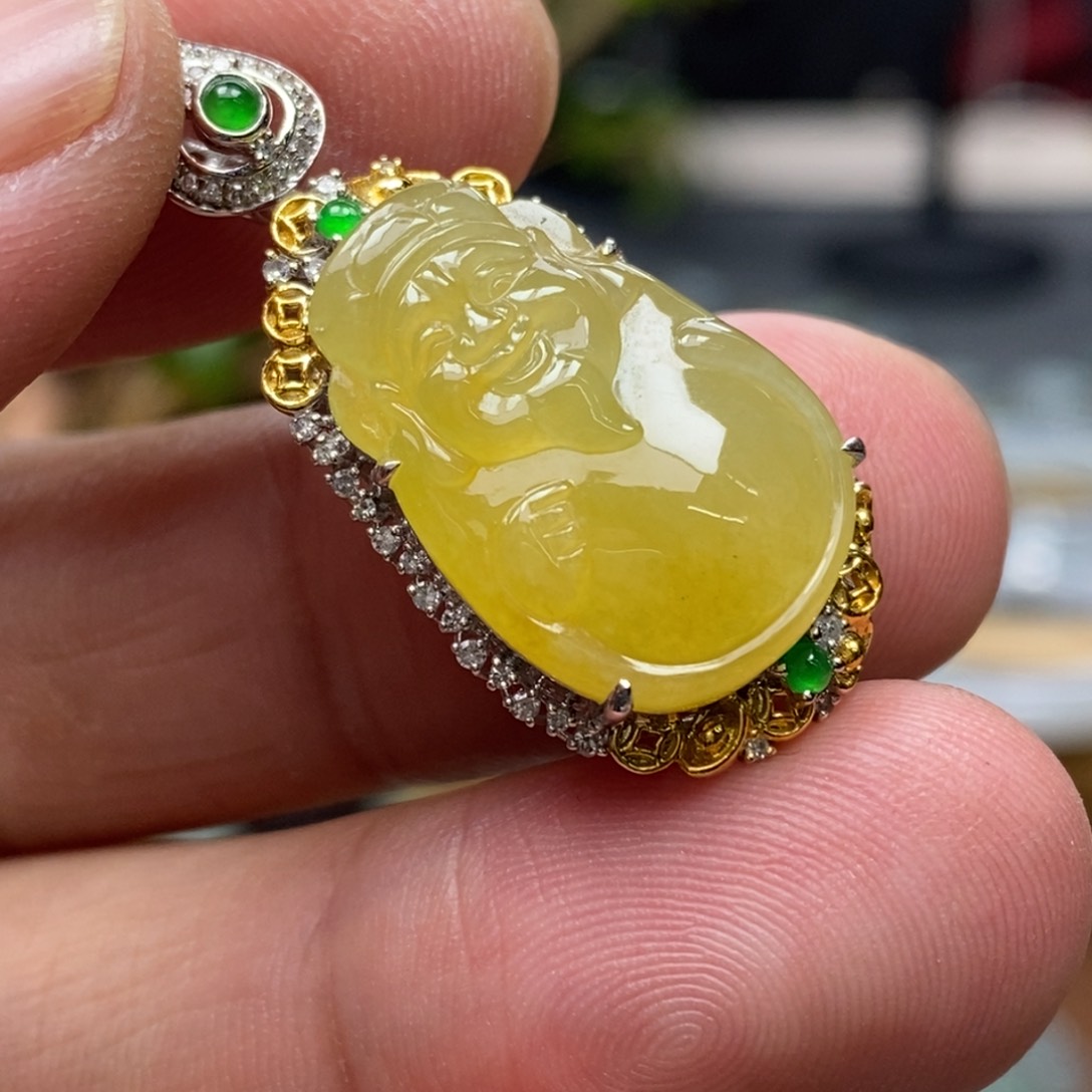 翡翠颈饰18K金镶嵌挂件