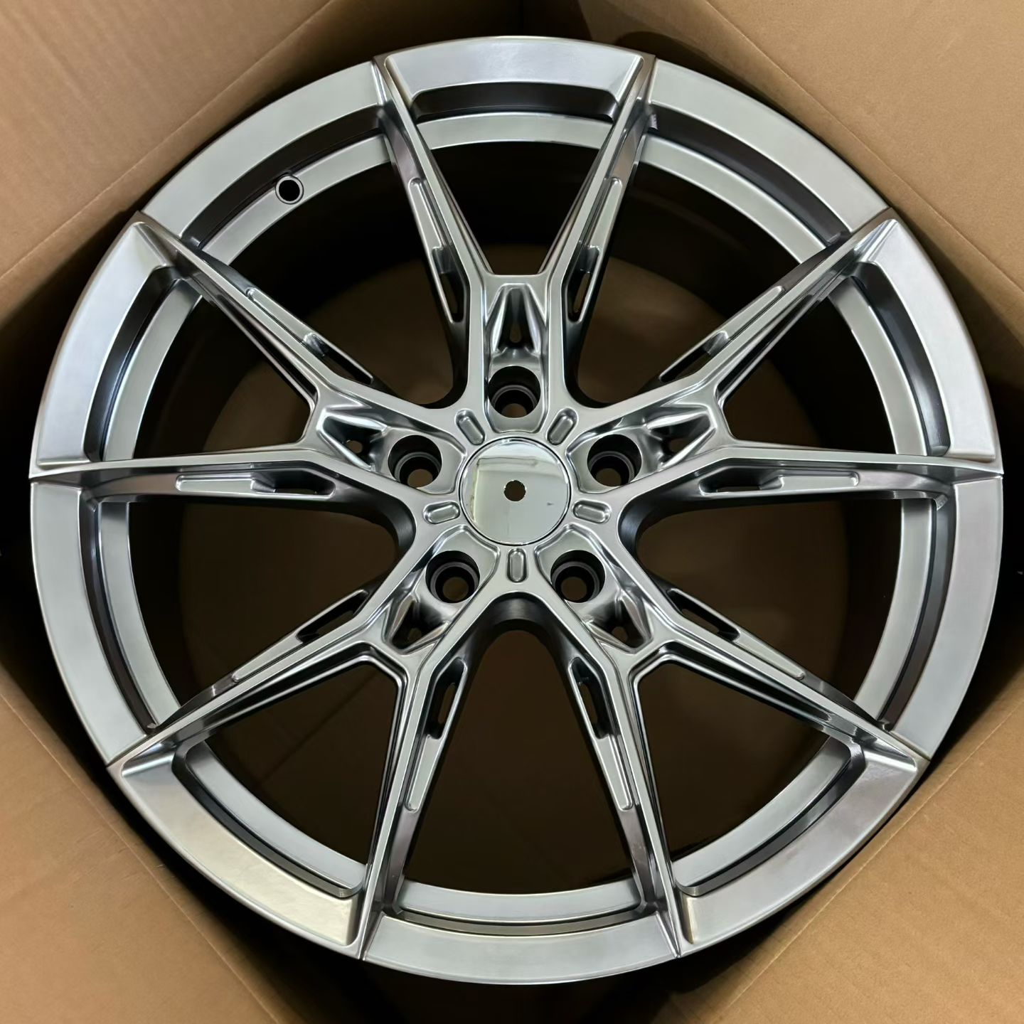 WF同款R2旋压工艺轮毂凌度艾瑞泽CC君威思域雅阁菲斯塔星瑞UNIV