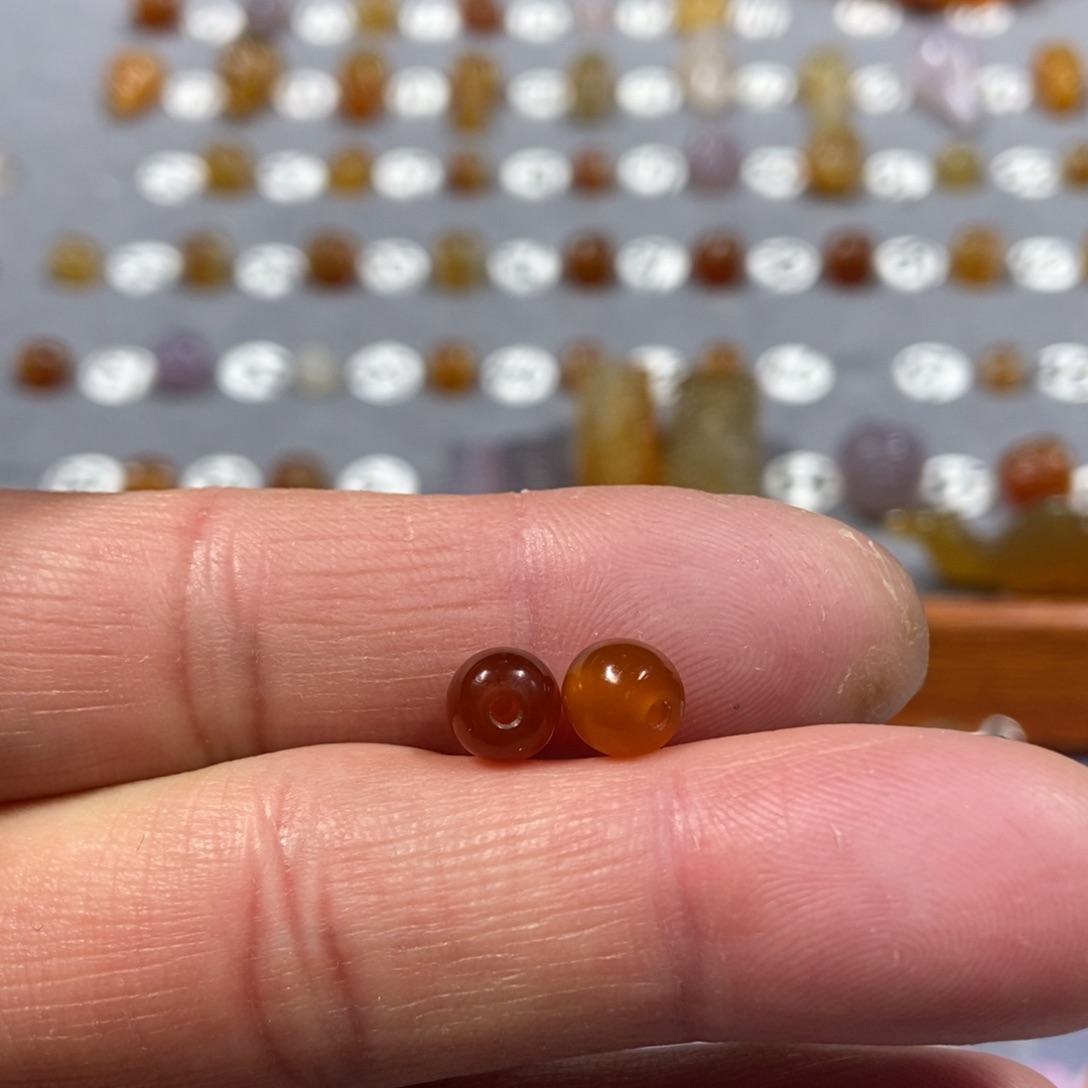 金***起玛瑙/玉髓合金颈饰珠