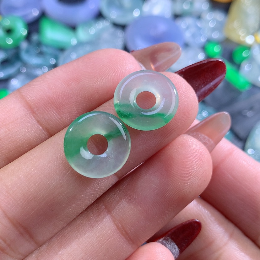 【闪购商品】翡翠颈饰未镶嵌缅甸