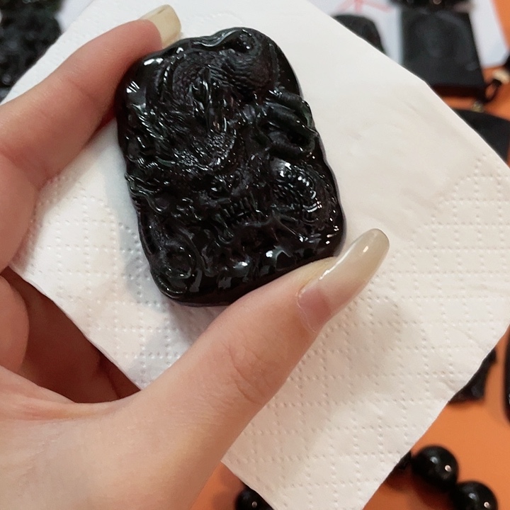 翡翠颈饰未镶嵌好****1