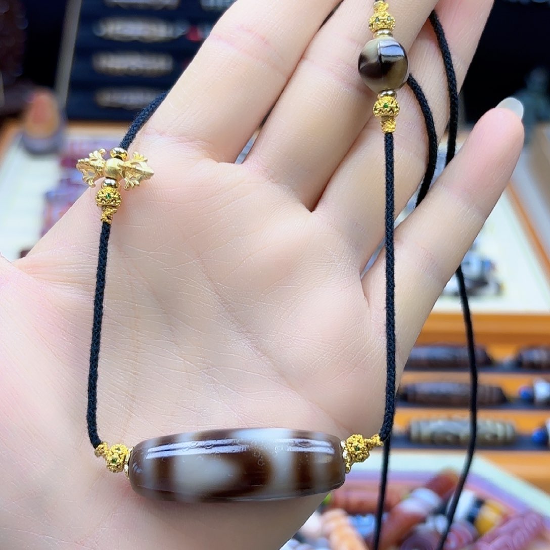 玛瑙/玉髓颈饰未镶嵌温*