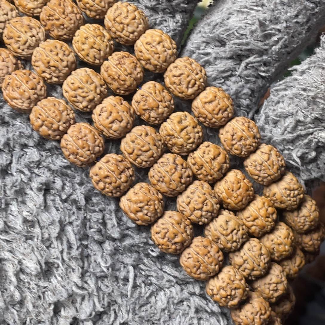 H***、吊坠金刚菩提纯血一代龙108