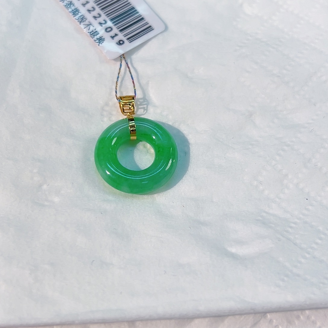 颈饰18K金镶嵌翡翠