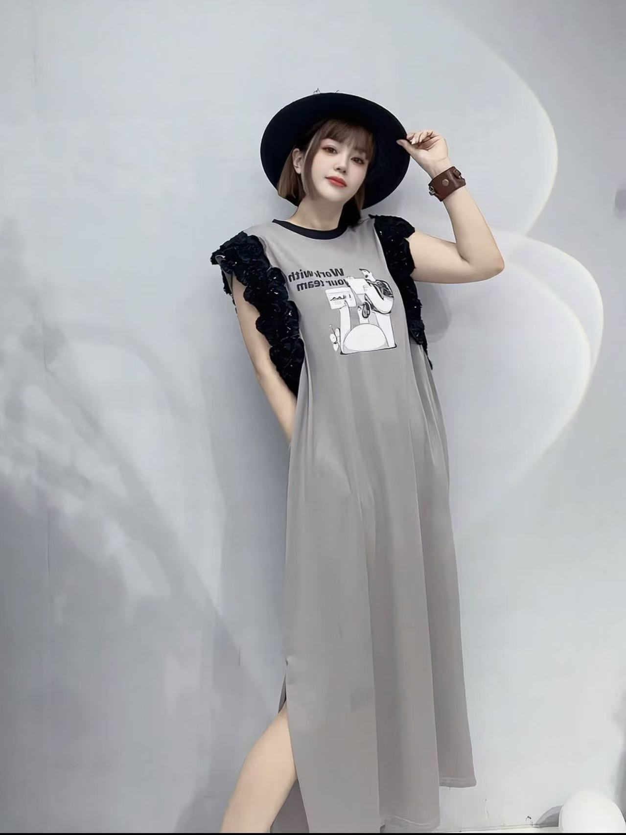 欧货女装夏季新款设计感卡通印花亮片黑色蕾丝花边袖T恤连衣裙