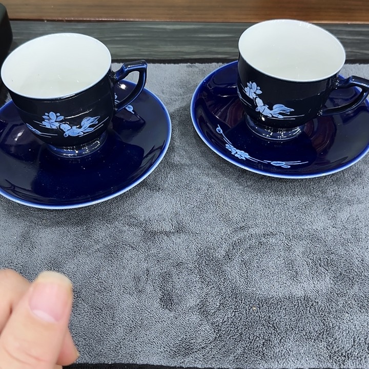 摆件用****：景德镇陶瓷艺术品