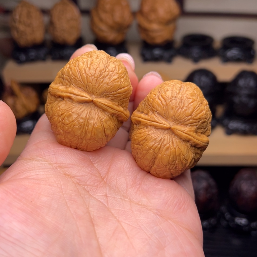 文玩核桃吊坠4z--------42尺45克