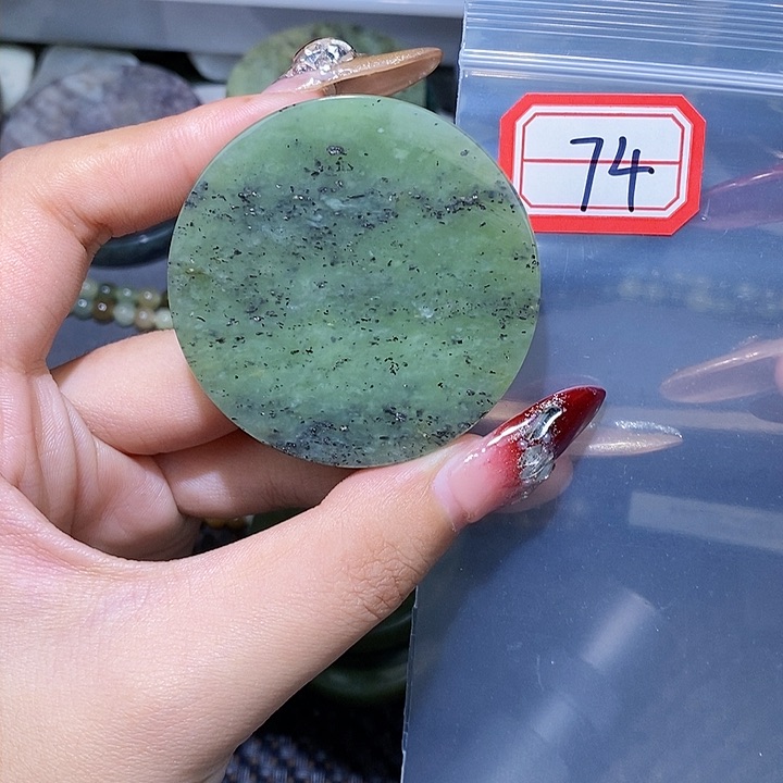 和田玉和田玉边角料随机发未镶嵌