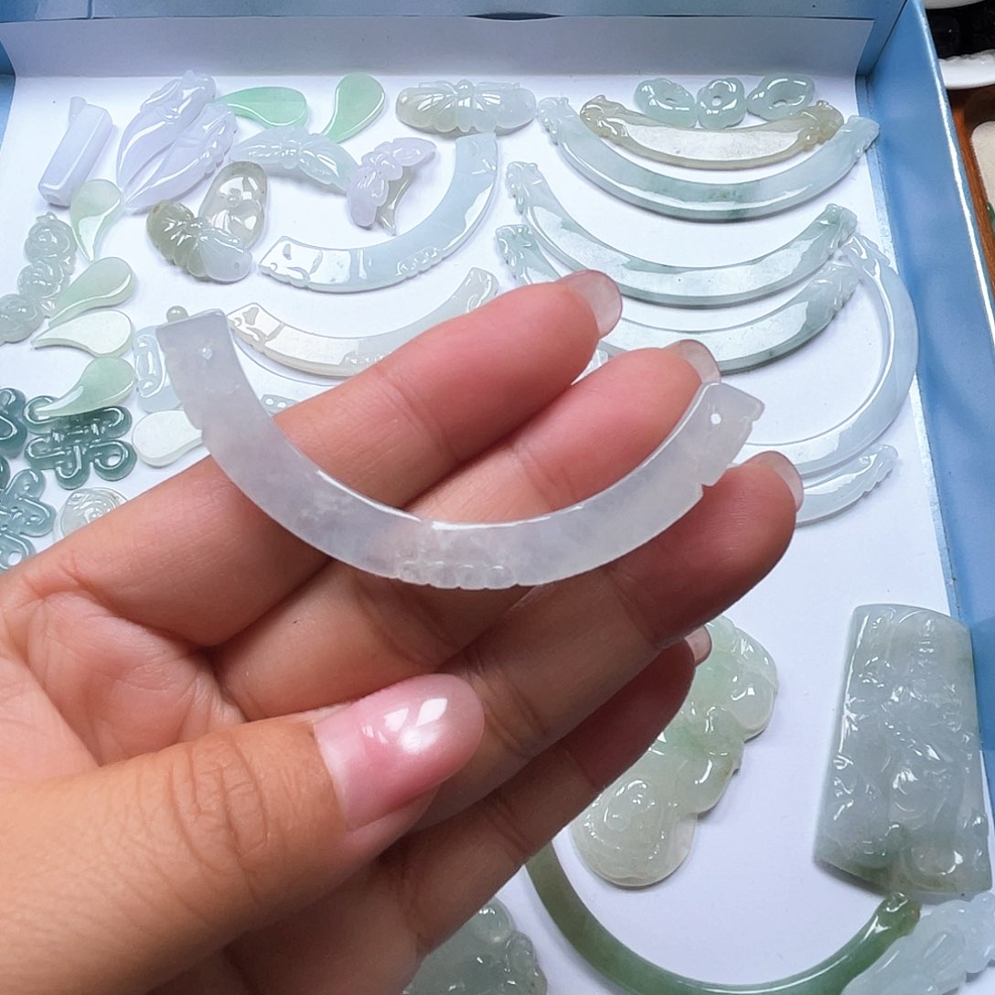 颈饰未镶嵌翡翠5667788765