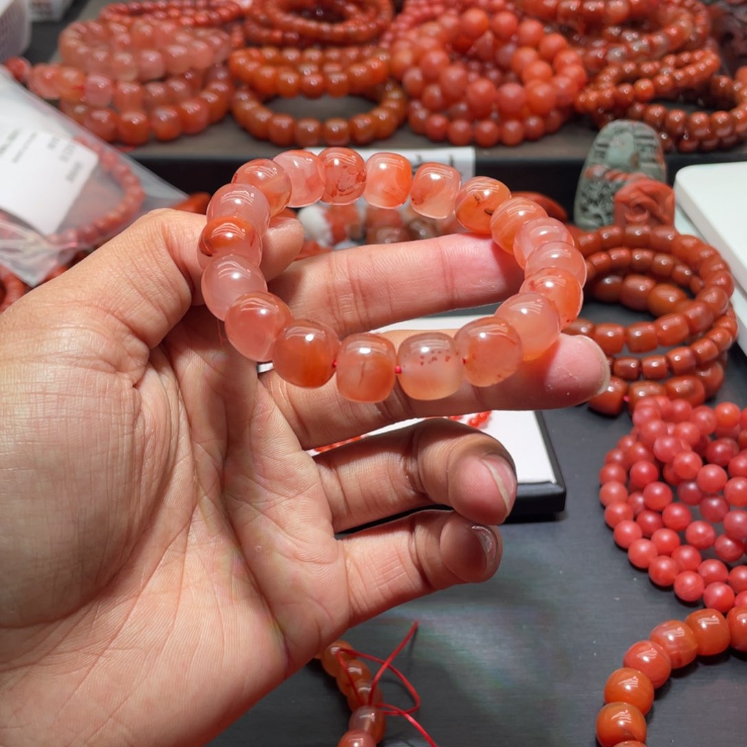 南红玛瑙手链未镶嵌