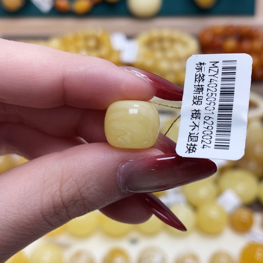 蜜蜡未镶嵌珠宝奇石13.4*11.6mm妖花老型