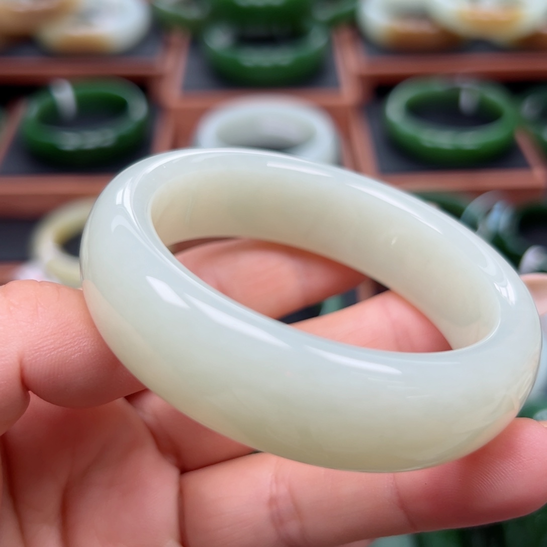未镶嵌手镯和田玉5455圈口
