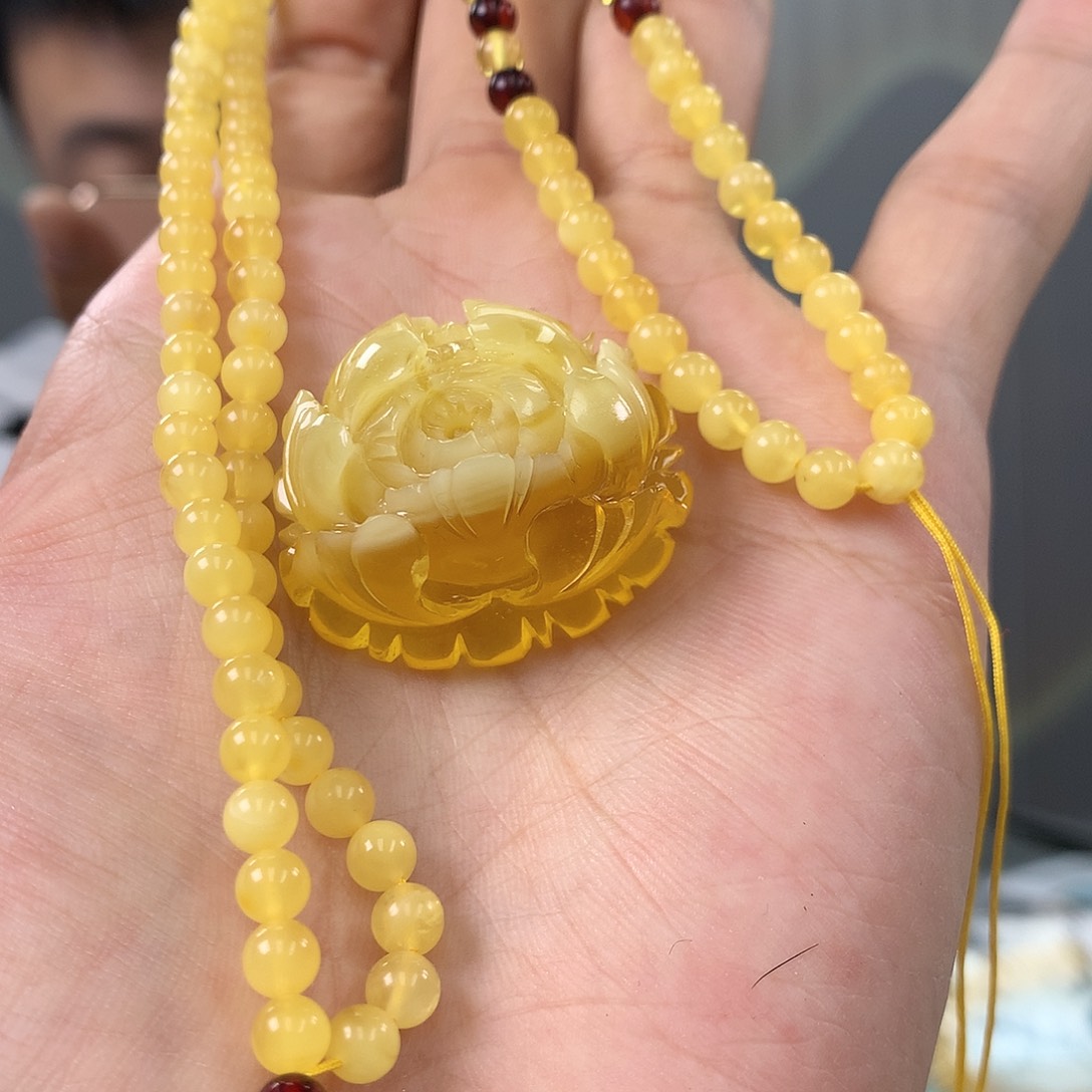 蜜蜡珠宝奇石未镶嵌