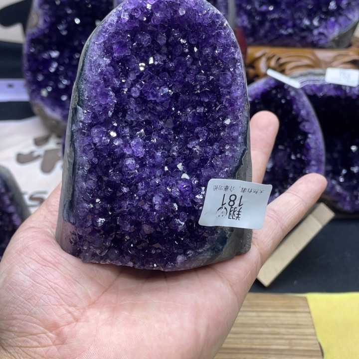 紫晶珠宝半成品未镶嵌Y***?